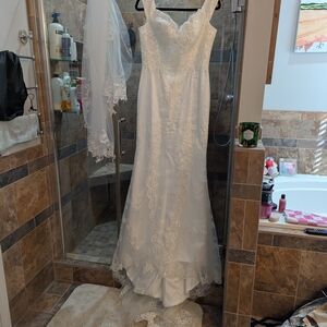 Elegant Lace Wedding Dress